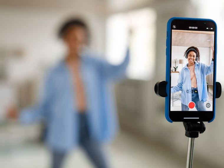 Photographs from your phone become a week of posts